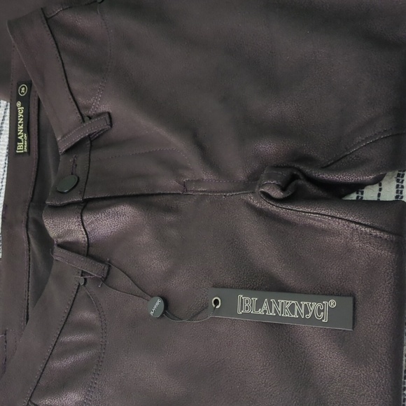 Blank NYC Spray On Dark Burgundy Moto Biker style Mid Rise Leggings Stretchy 26 - Picture 3 of 9